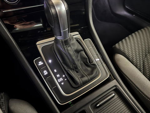 Volkswagen Golf 1.5 TSI R-Line Pano Virtual Carplay ACC NAP