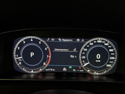 Volkswagen Golf 1.5 TSI R-Line Pano Virtual Carplay ACC NAP