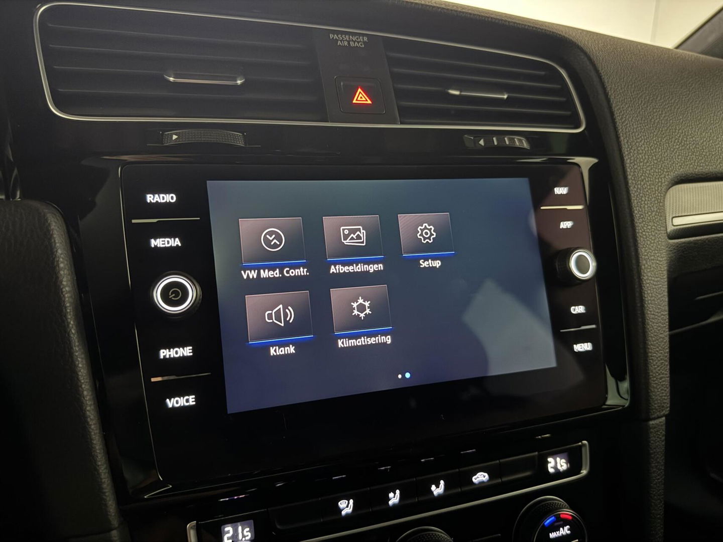 Volkswagen Golf 1.5 TSI R-Line Pano Virtual Carplay ACC NAP