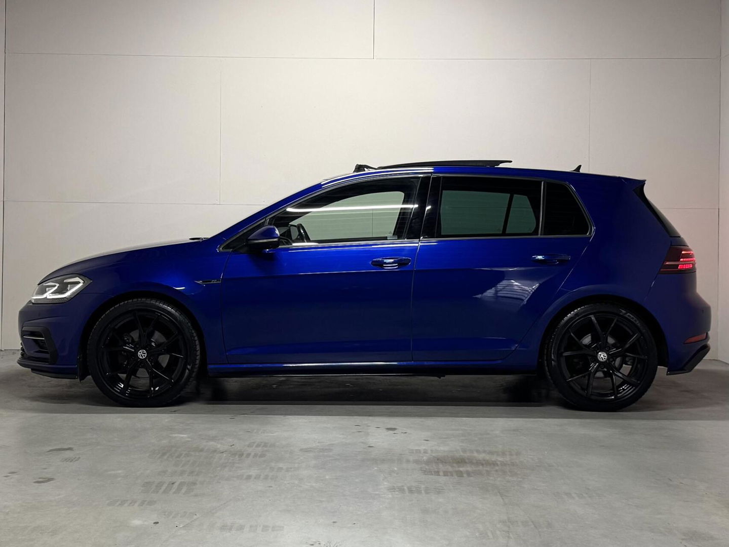 Volkswagen Golf 1.5 TSI R-Line Pano Virtual Carplay ACC NAP