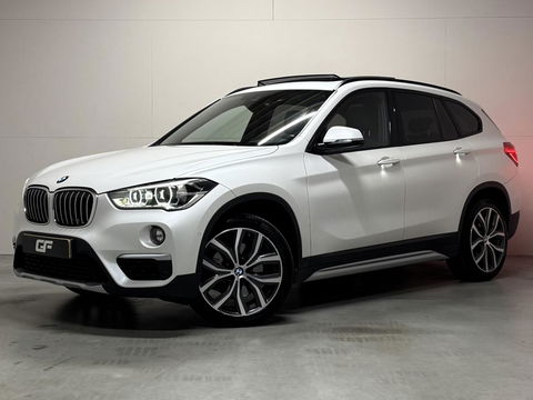BMW X1 sDrive20i Sport Pano Leer H/K HUD Sfeerverl NAP