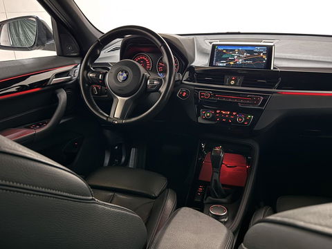 BMW X1 sDrive20i Sport Pano Leer H/K HUD Sfeerverl NAP