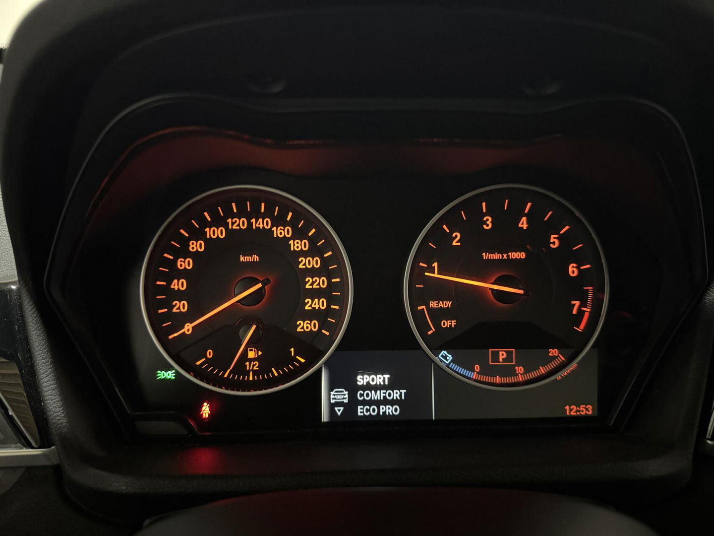 BMW X1 sDrive20i Sport Pano Leer H/K HUD Sfeerverl NAP