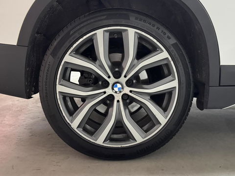 BMW X1 sDrive20i Sport Pano Leer H/K HUD Sfeerverl NAP