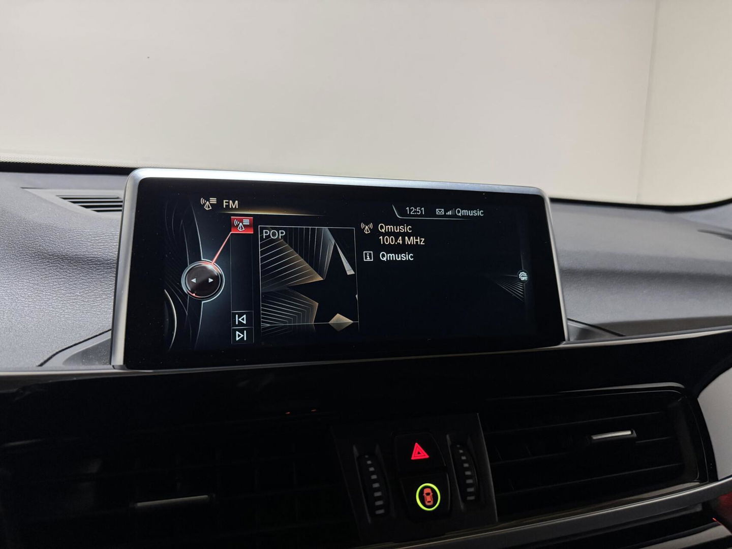 BMW X1 sDrive20i Sport Pano Leer H/K HUD Sfeerverl NAP