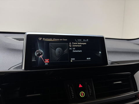 BMW X1 sDrive20i Sport Pano Leer H/K HUD Sfeerverl NAP