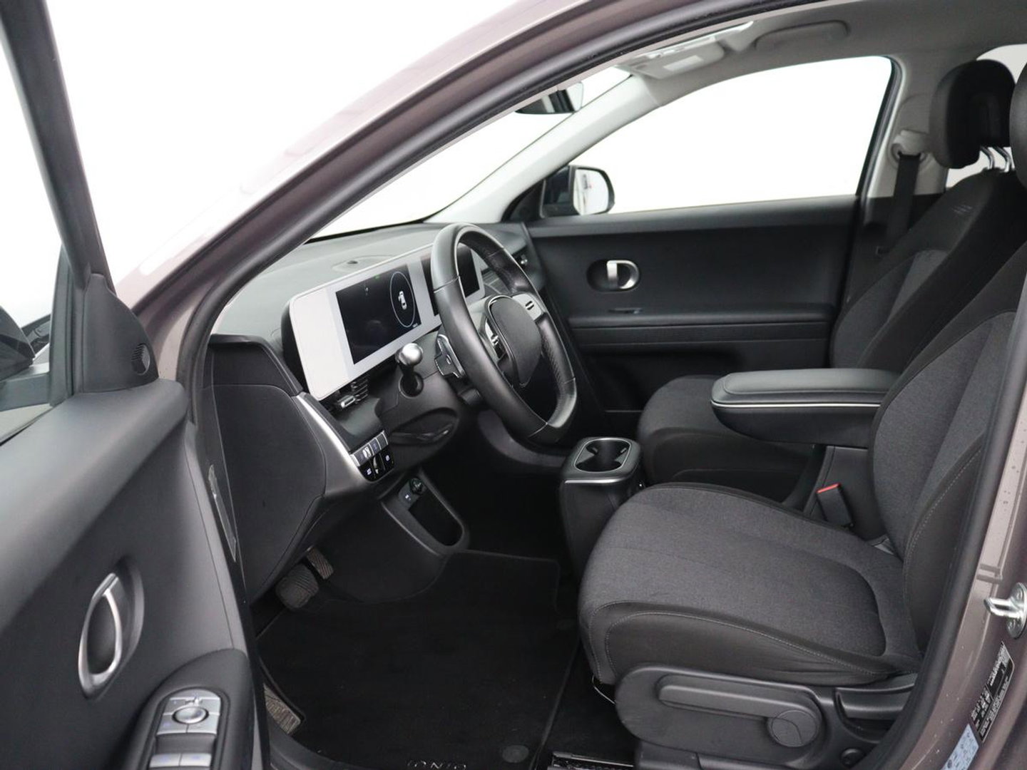 Hyundai IONIQ 5 Style 73kWh | SOH 99% | 3-Fase | Warmtepomp | Stoelverwarming | Adaptive cruise | Camera | Carplay | Keyless | Full LED | Digital Cockpit | Climate control