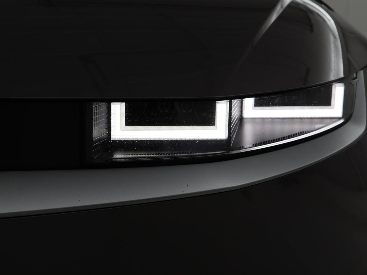 Hyundai IONIQ 5 Style 73kWh | SOH 99% | 3-Fase | Warmtepomp | Stoelverwarming | Adaptive cruise | Camera | Carplay | Keyless | Full LED | Digital Cockpit | Climate control