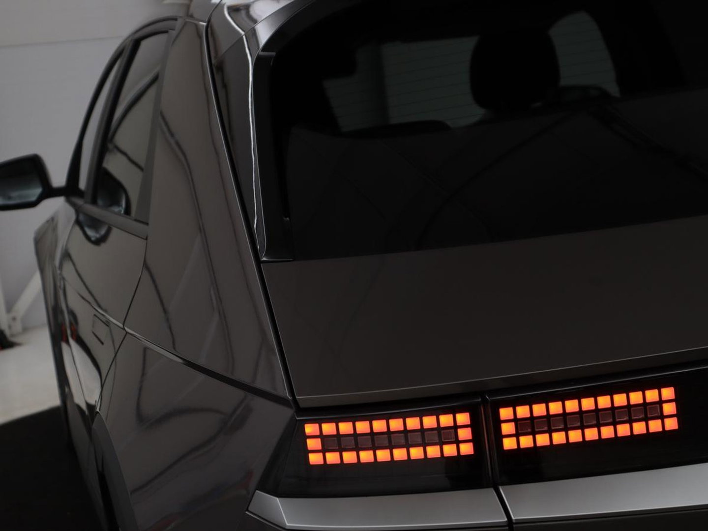 Hyundai IONIQ 5 Style 73kWh | SOH 99% | 3-Fase | Warmtepomp | Stoelverwarming | Adaptive cruise | Camera | Carplay | Keyless | Full LED | Digital Cockpit | Climate control