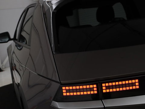 Hyundai IONIQ 5 Style 73kWh | SOH 99% | 3-Fase | Warmtepomp | Stoelverwarming | Adaptive cruise | Camera | Carplay | Keyless | Full LED | Digital Cockpit | Climate control