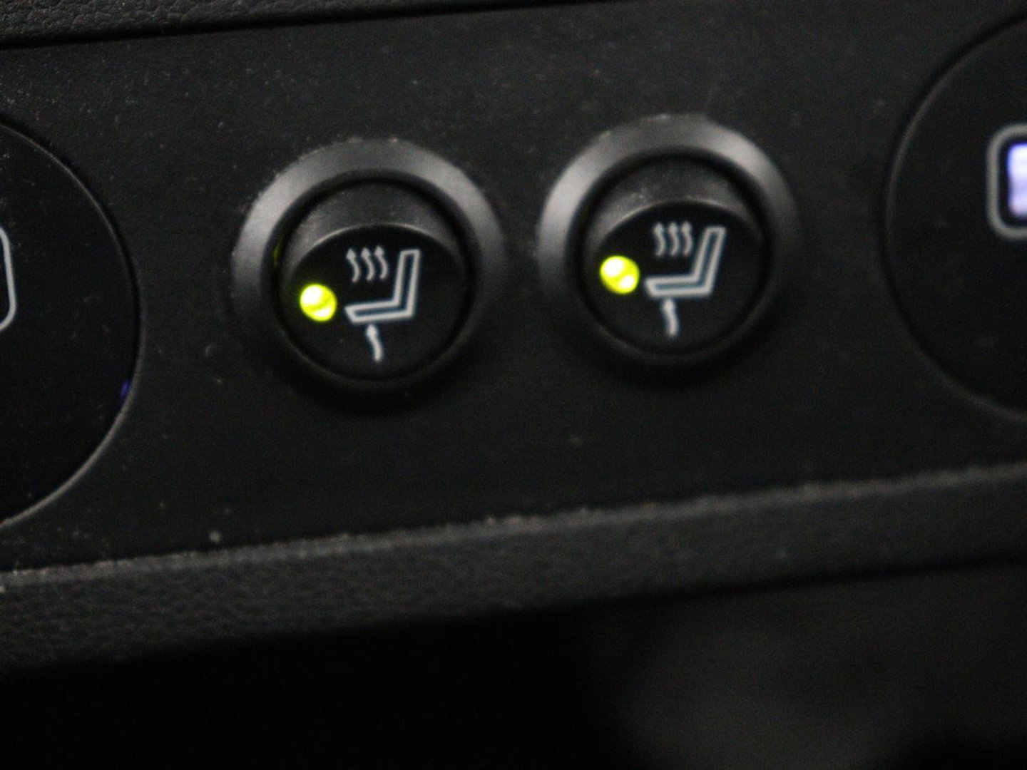 Hyundai IONIQ 5 Style 73kWh | SOH 99% | 3-Fase | Warmtepomp | Stoelverwarming | Adaptive cruise | Camera | Carplay | Keyless | Full LED | Digital Cockpit | Climate control