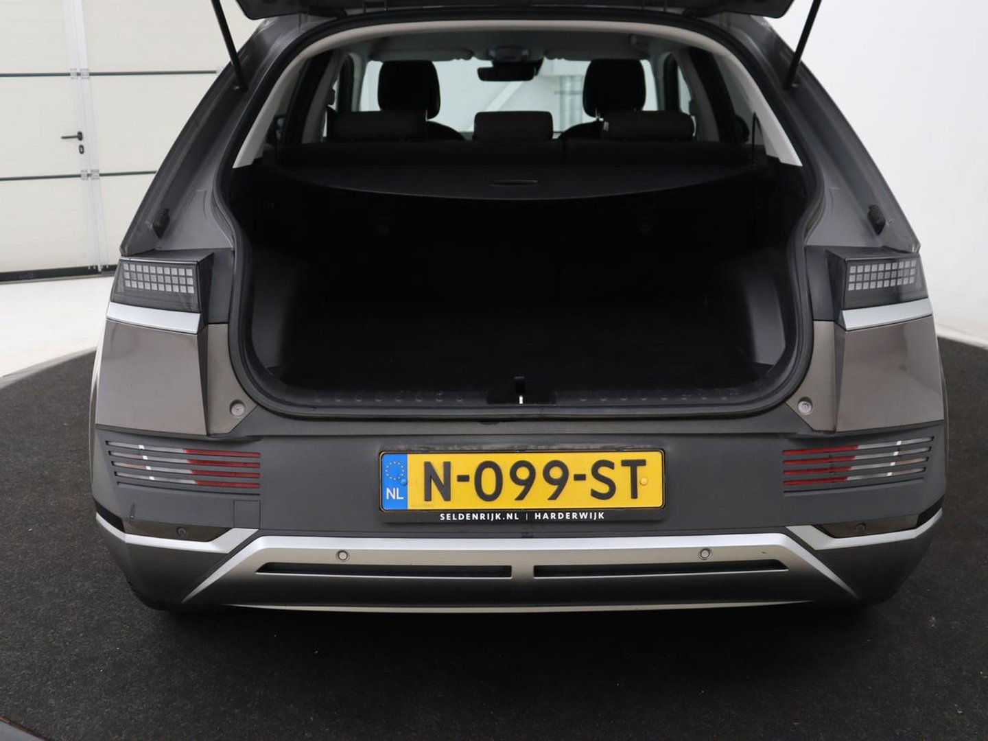 Hyundai IONIQ 5 Style 73kWh | SOH 99% | 3-Fase | Warmtepomp | Stoelverwarming | Adaptive cruise | Camera | Carplay | Keyless | Full LED | Digital Cockpit | Climate control