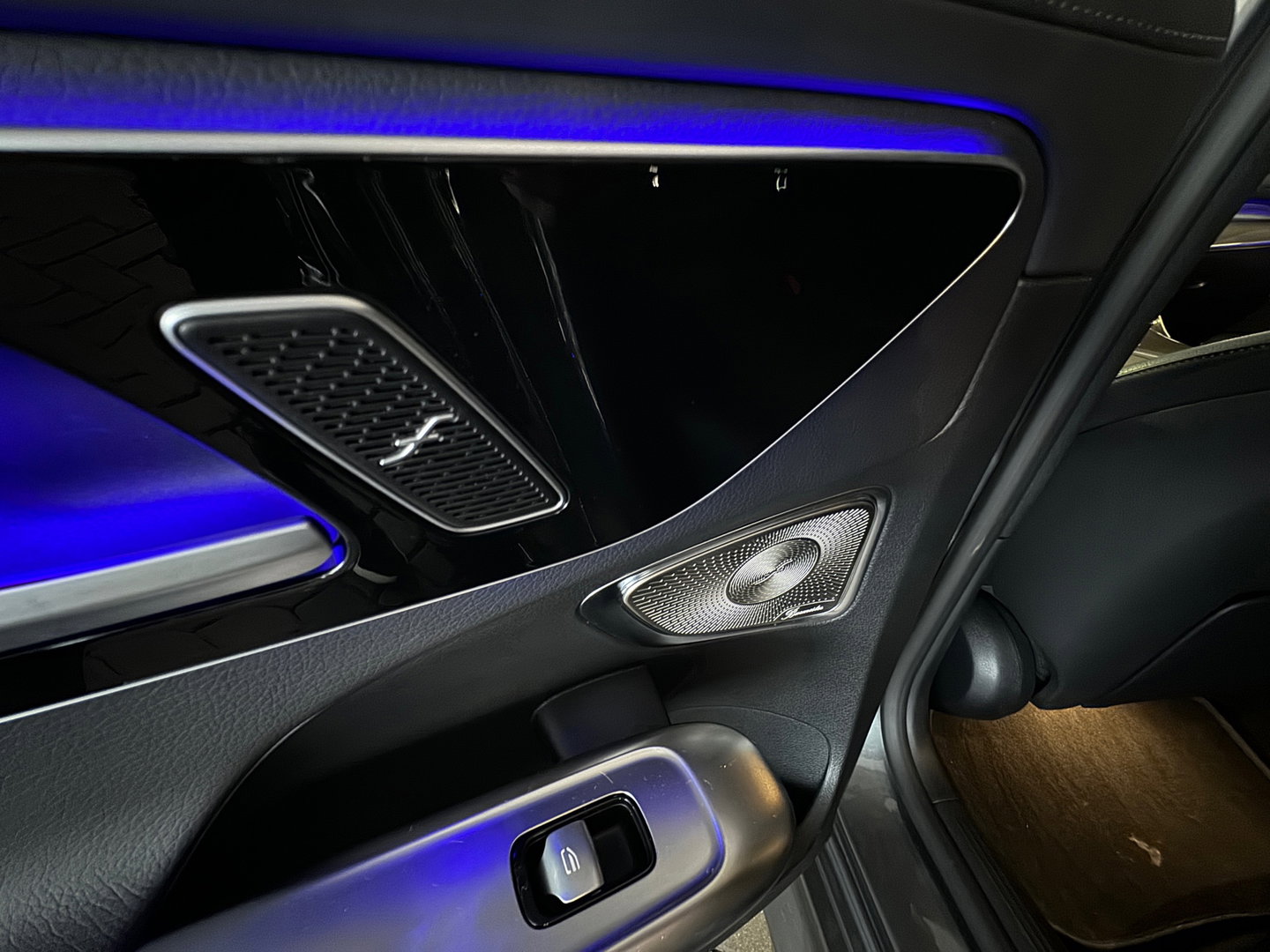 Mercedes-Benz C-Klasse 400 e 4MATIC AMG Burmester|Night|Sfeer