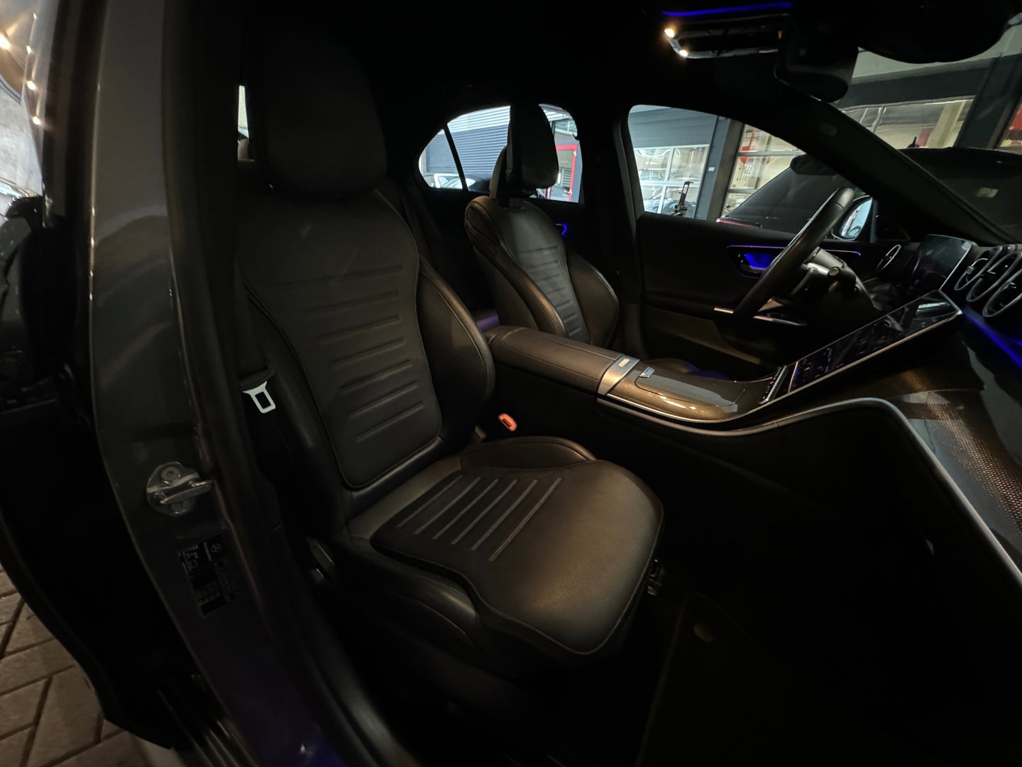 Mercedes-Benz C-Klasse 400 e 4MATIC AMG Burmester|Night|Sfeer