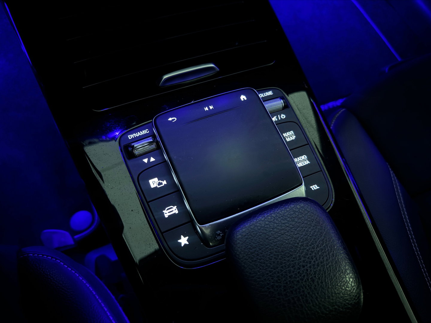 Mercedes-Benz CLA-Klasse 250 e AMG Pano|Burmester|Magno|BTW