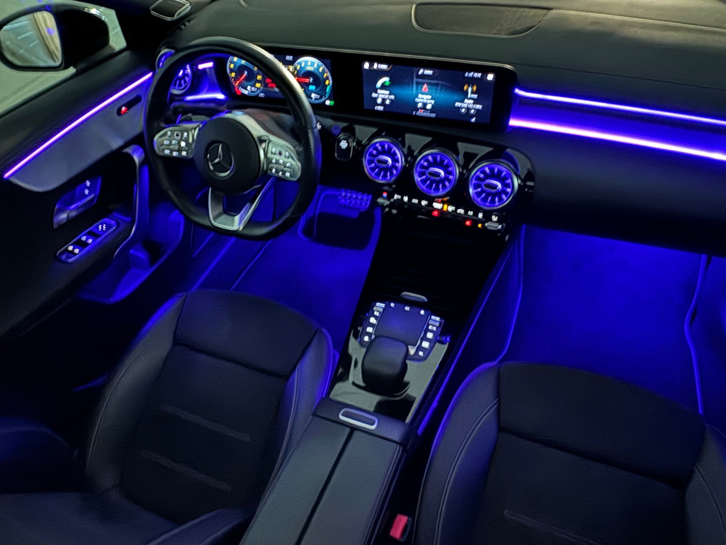 Mercedes-Benz CLA-Klasse 250 e AMG Pano|Burmester|Magno|BTW