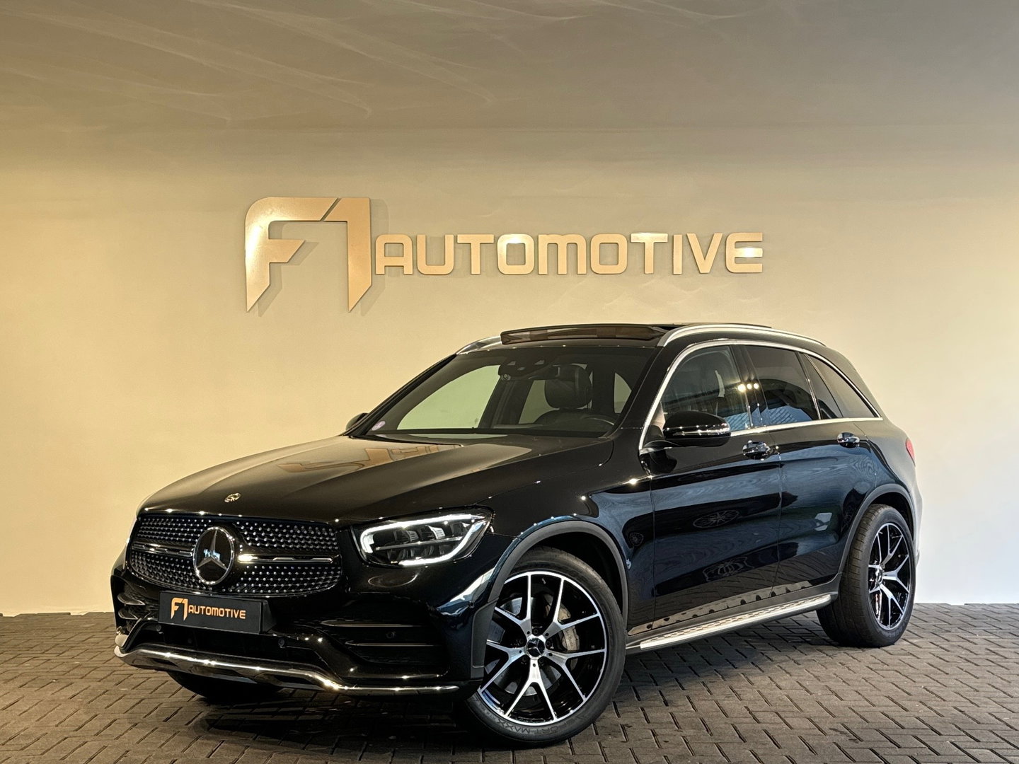 Mercedes-Benz GLC 200 4MATIC AMG Pano|Sfeer|Night Pakket