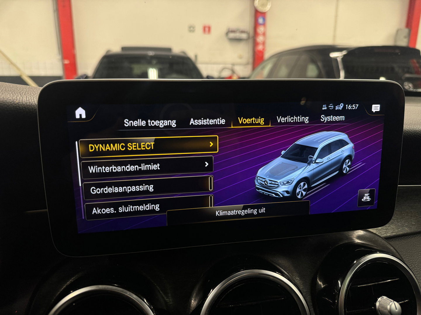 Mercedes-Benz GLC 200 4MATIC AMG Pano|Sfeer|Night Pakket