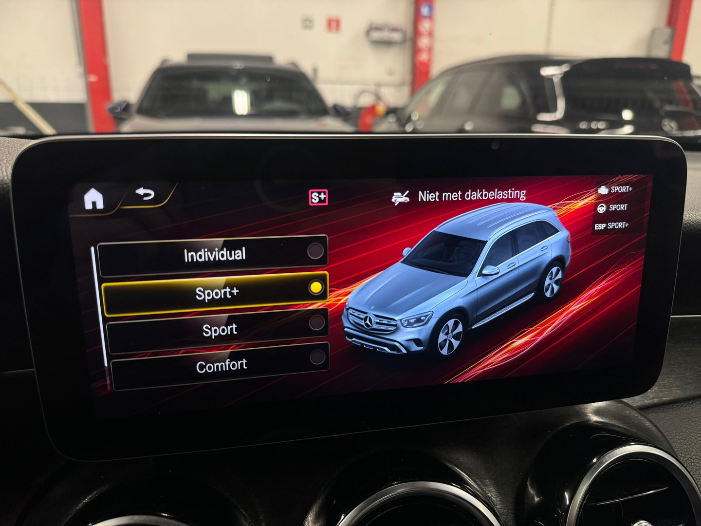 Mercedes-Benz GLC 200 4MATIC AMG Pano|Sfeer|Night Pakket