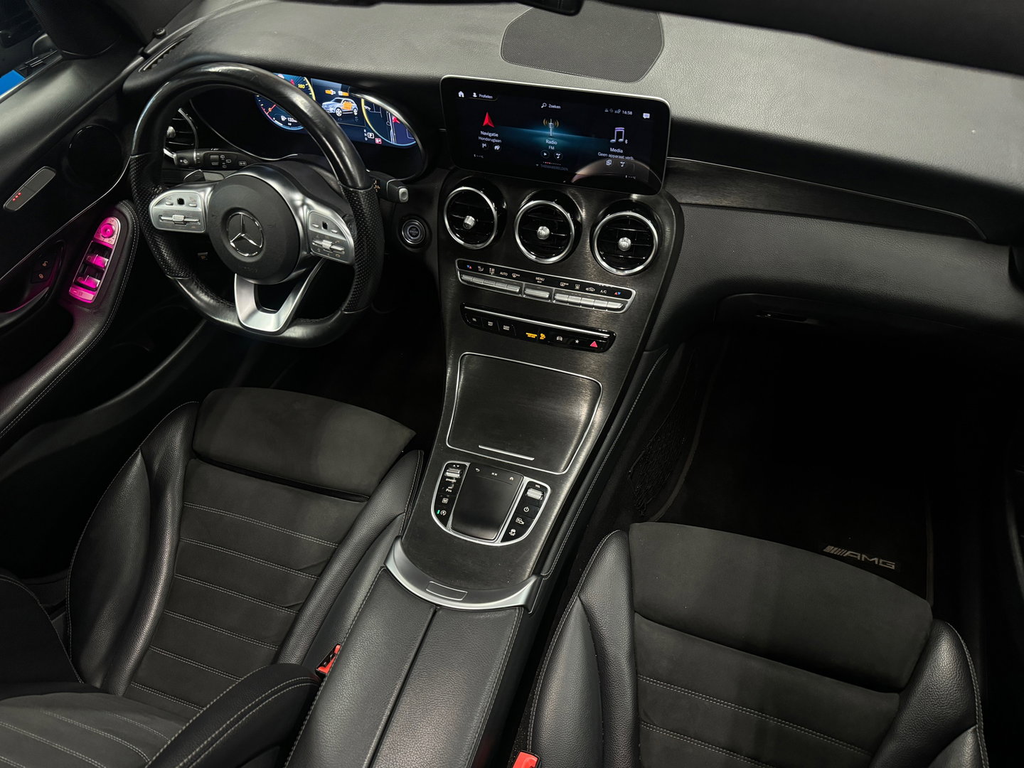 Mercedes-Benz GLC 200 4MATIC AMG Pano|Sfeer|Night Pakket