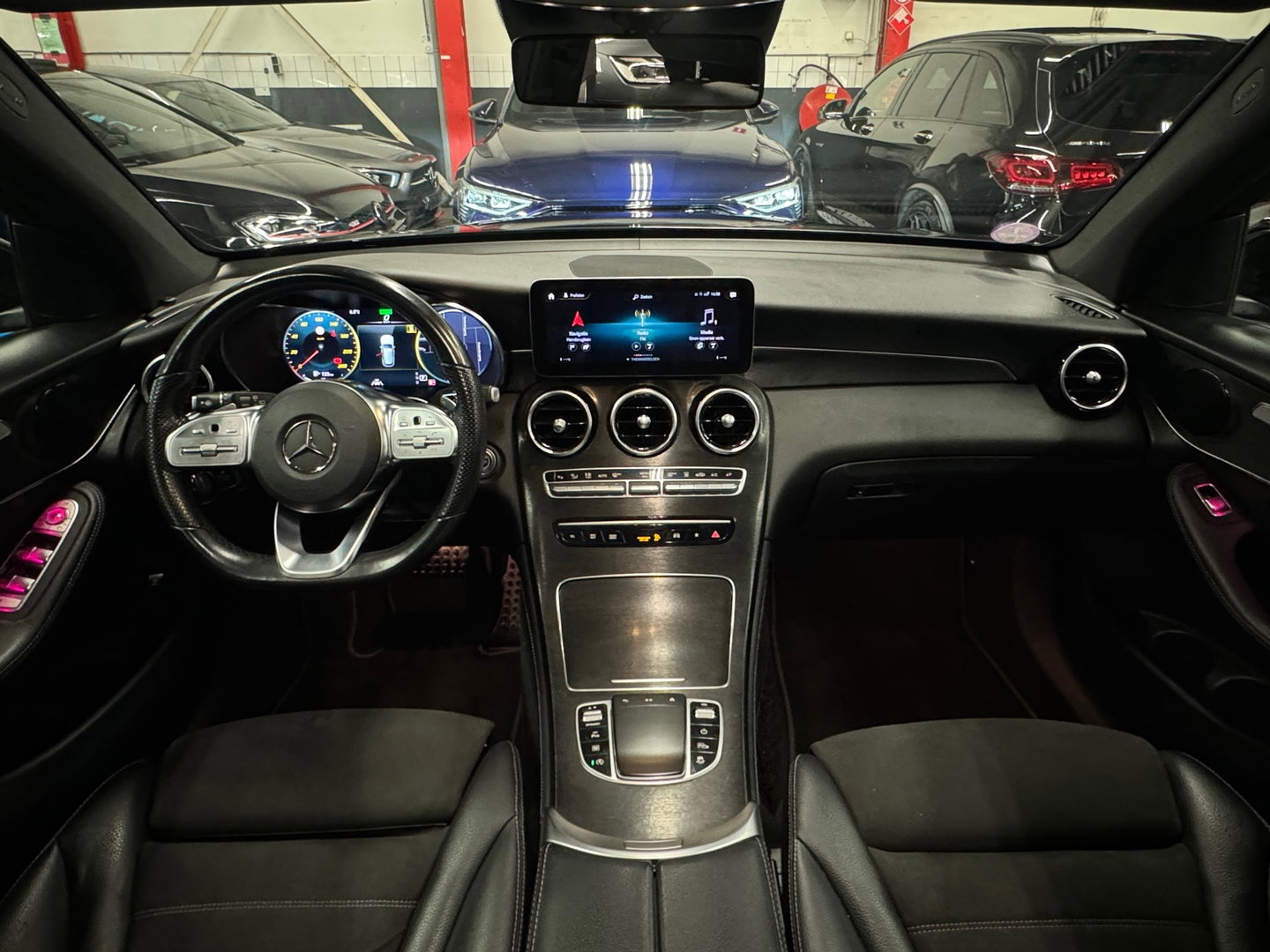 Mercedes-Benz GLC 200 4MATIC AMG Pano|Sfeer|Night Pakket