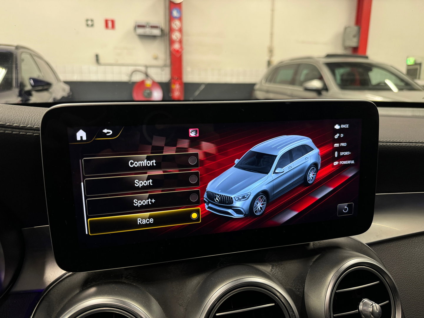 Mercedes-Benz GLC AMG 63 S 4M+ Pano|Ceramic|Memory