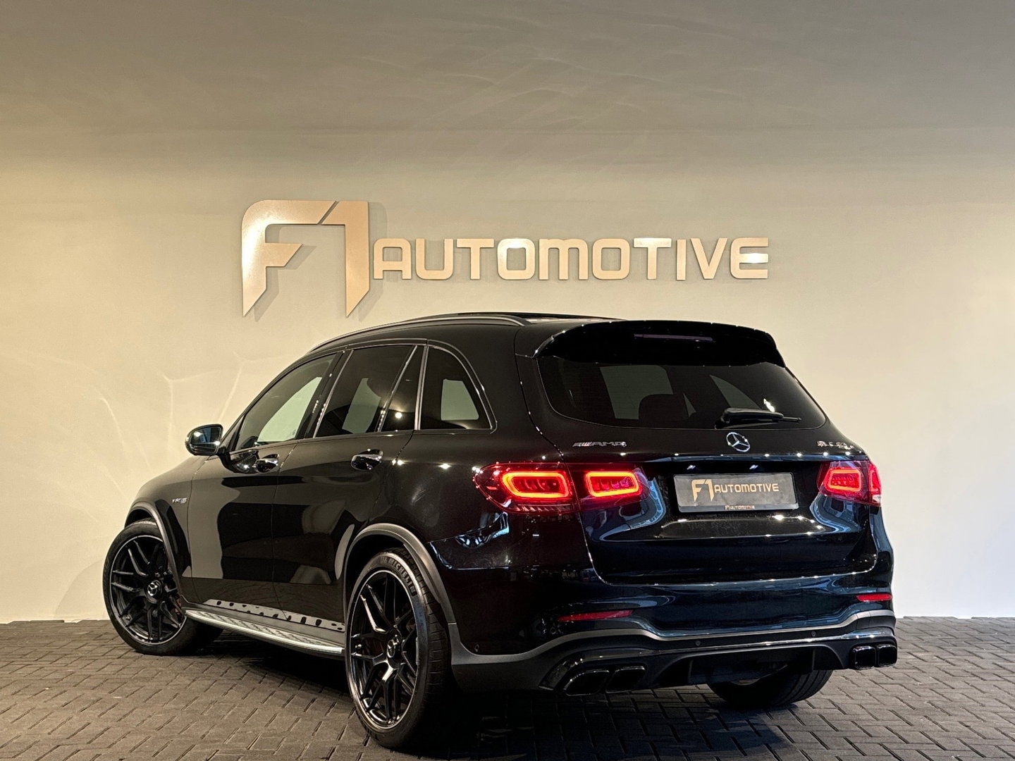 Mercedes-Benz GLC AMG 63 S 4M+ Pano|Ceramic|Memory