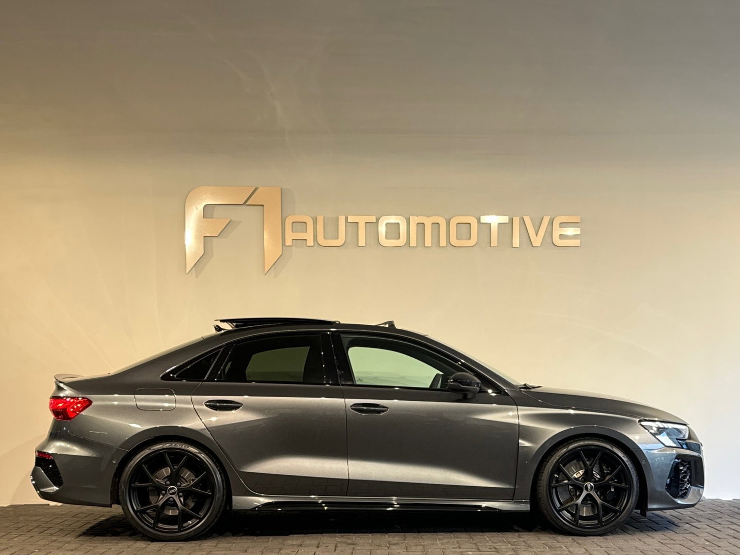 Audi RS3 Limousine 2.5 TFSI quattro Pano|HGP Turbo|B&O|Matrix