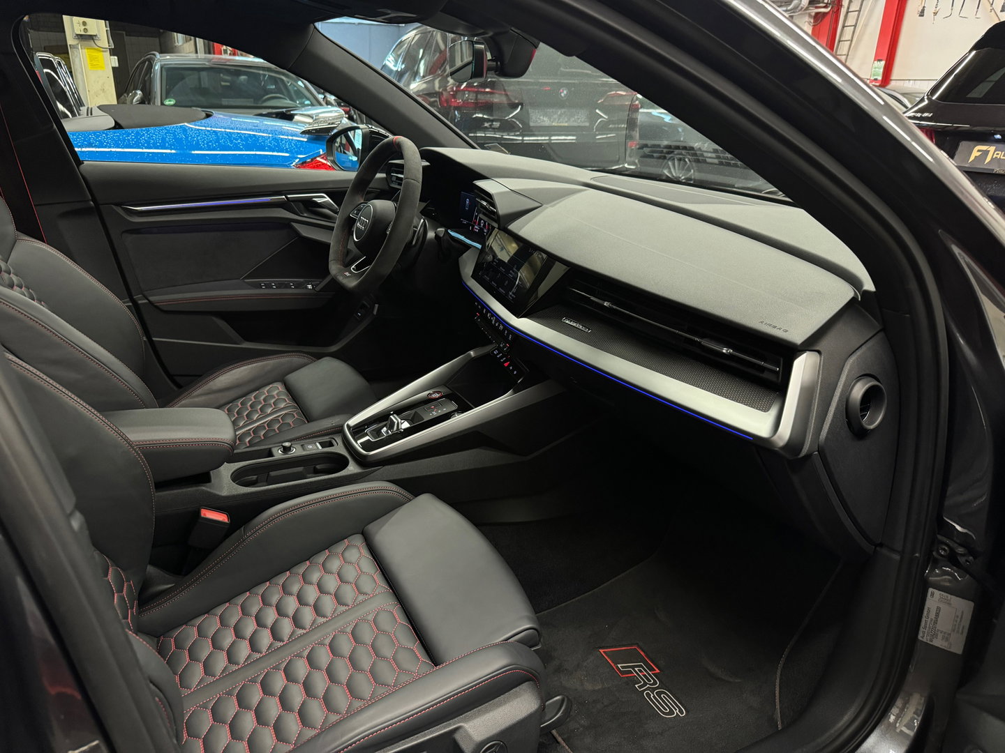 Audi RS3 Limousine 2.5 TFSI quattro Pano|HGP Turbo|B&O|Matrix