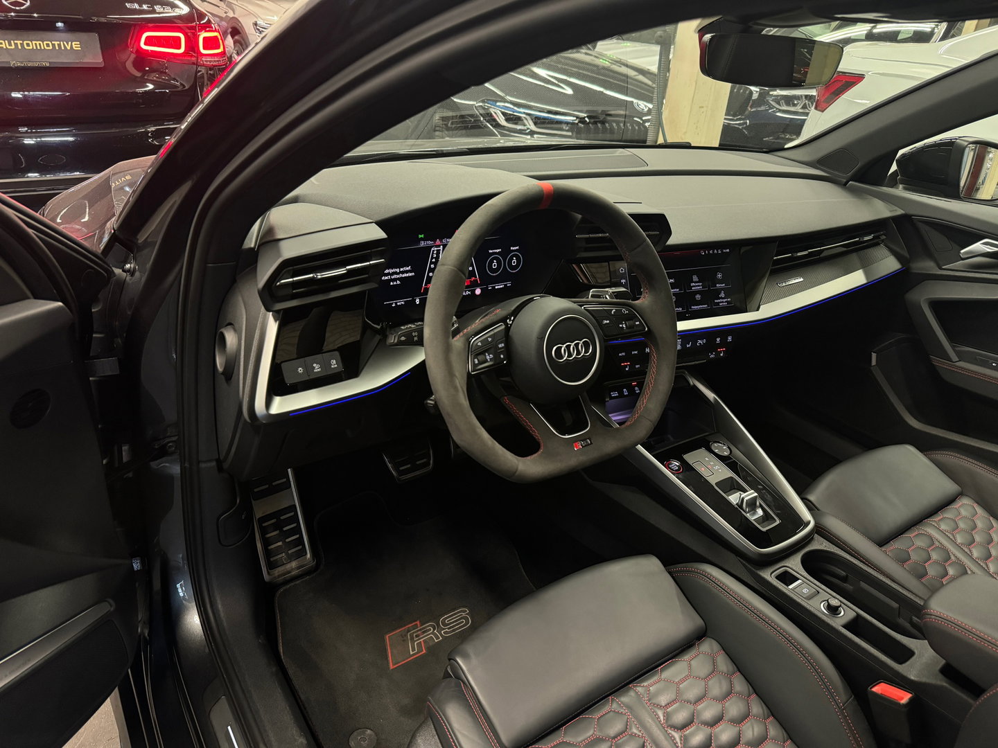 Audi RS3 Limousine 2.5 TFSI quattro Pano|HGP Turbo|B&O|Matrix