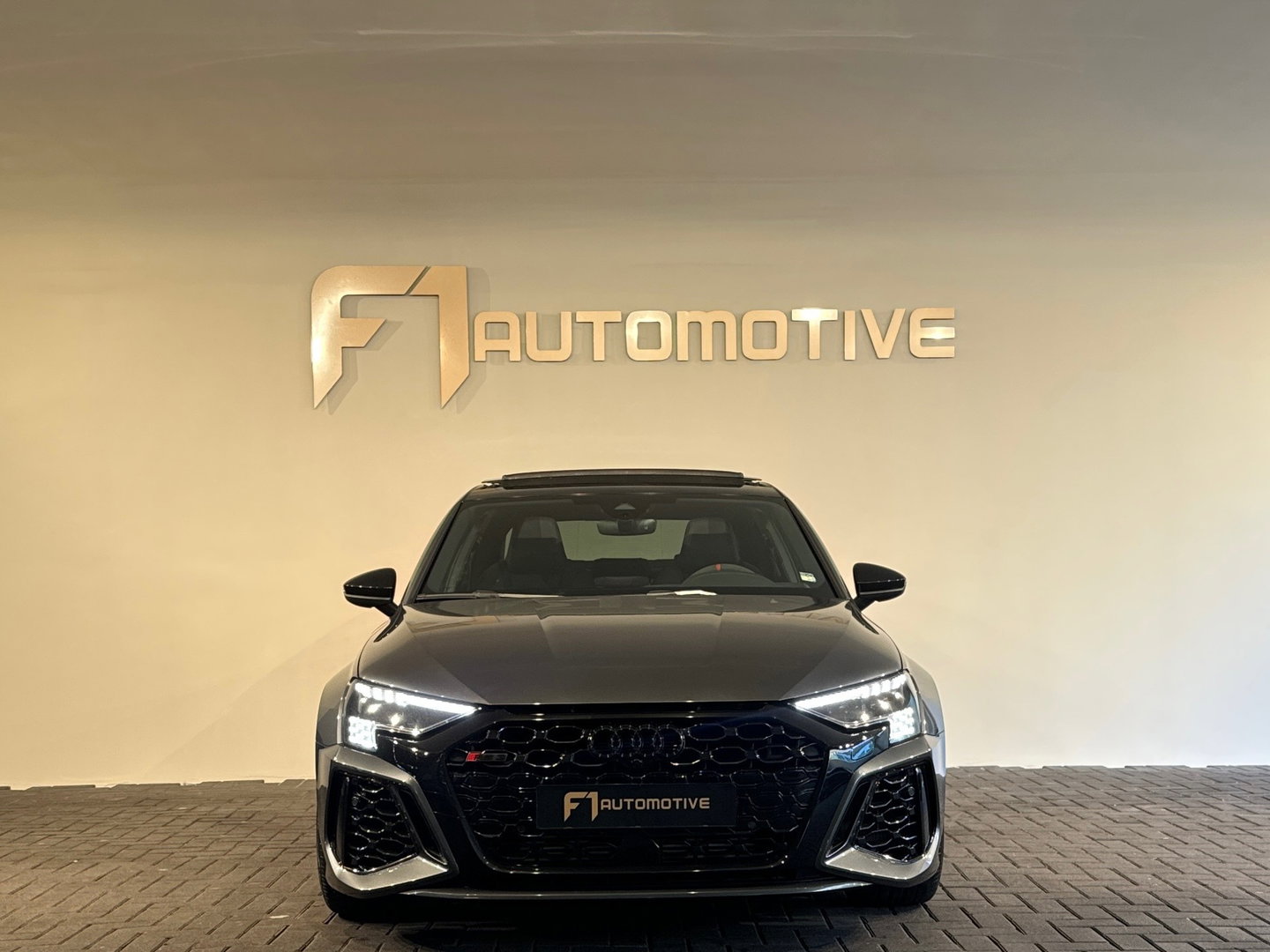 Audi RS3 Limousine 2.5 TFSI quattro Pano|HGP Turbo|B&O|Matrix