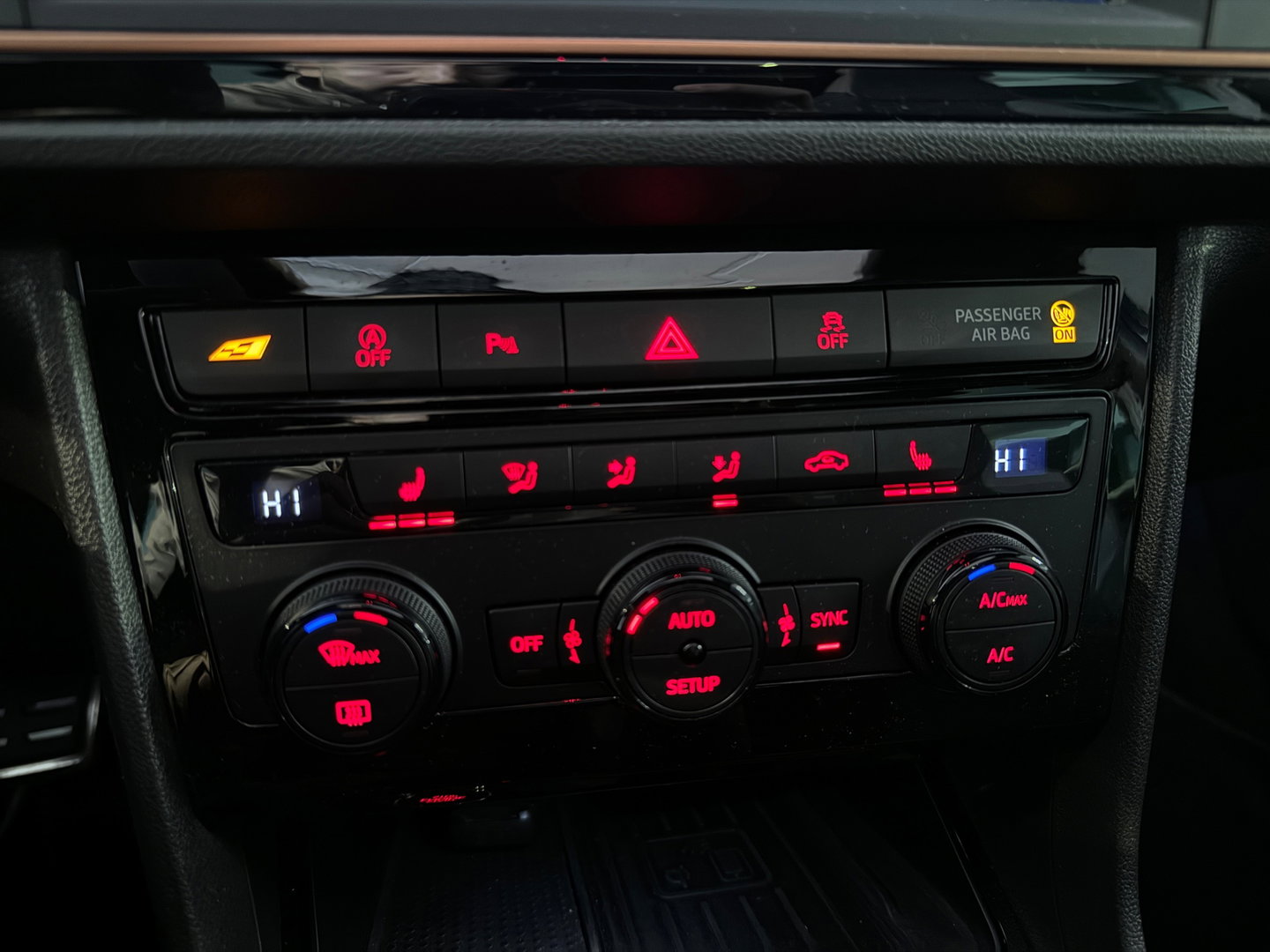 SEAT Leon ST 2.0 TSI 4DRIVE CUPRA Ultimate Pano|Carbon|Keyless