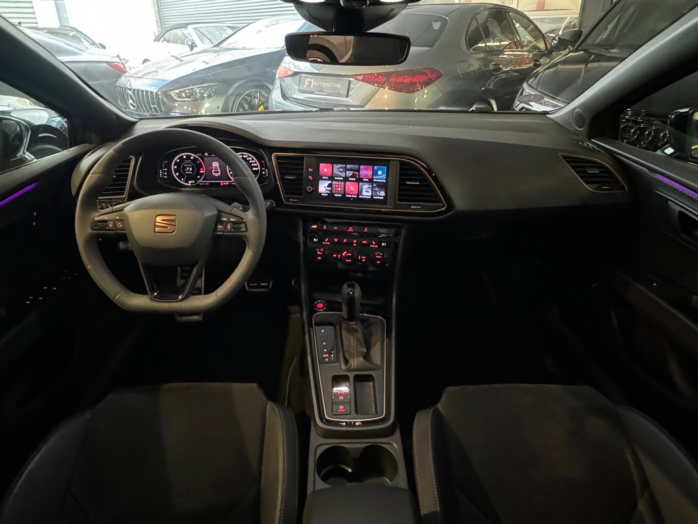 SEAT Leon ST 2.0 TSI 4DRIVE CUPRA Ultimate Pano|Carbon|Keyless