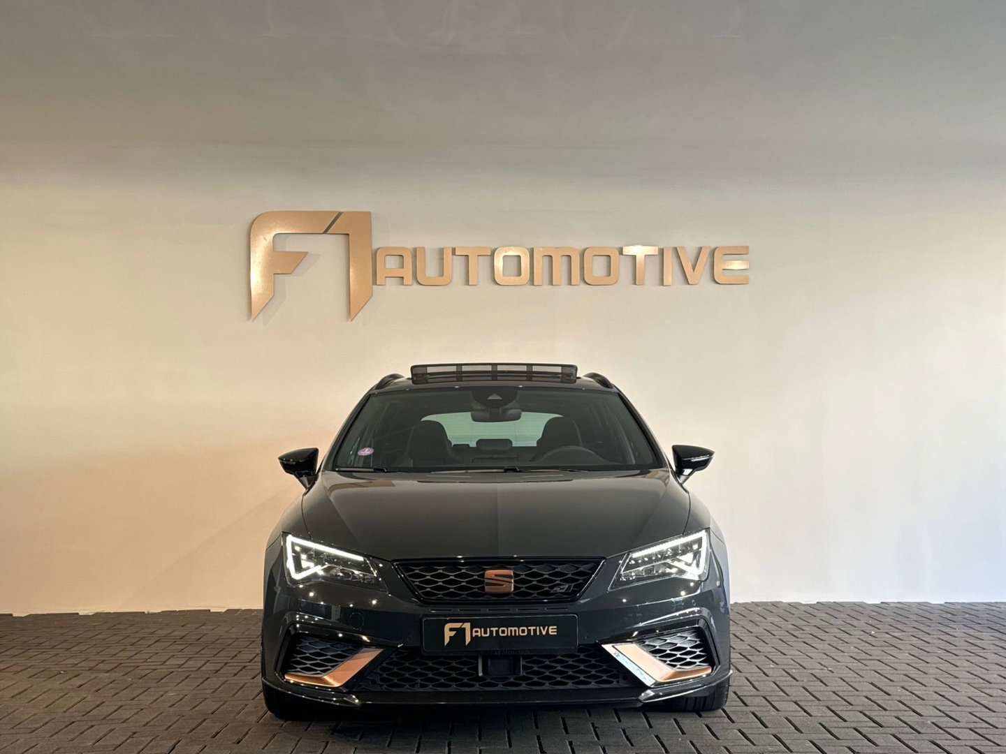 SEAT Leon ST 2.0 TSI 4DRIVE CUPRA Ultimate Pano|Carbon|Keyless