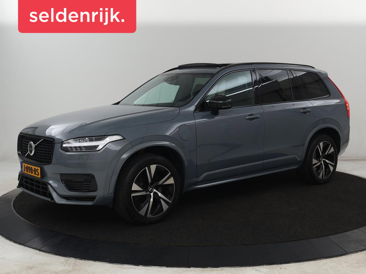 Volvo XC90 2.0 T8 AWD R-Design | Panoramadak | Stoelventilatie | Head-Up | Massage | 360 Camera | Leder | Adaptive cruise | Carplay | Harman/Kardon | Achterbankverwarming | Navigatie | PHEV | Plug In