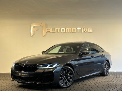 BMW 5 Serie 545e xDrive High Executive M Sport Pano|Memory