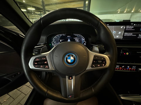 BMW 5 Serie 545e xDrive High Executive M Sport Pano|Memory