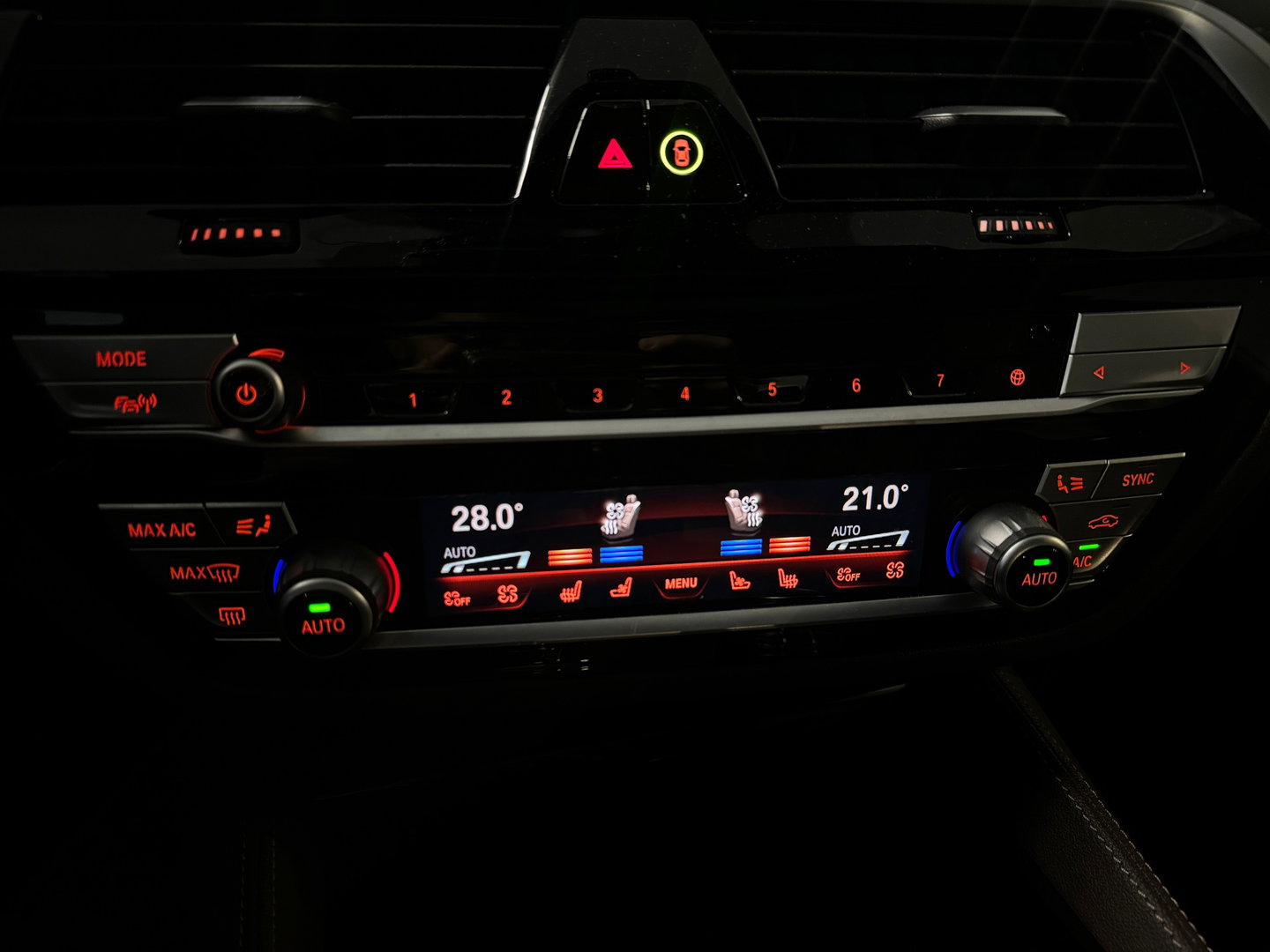 BMW 5 Serie 545e xDrive High Executive M Sport Pano|Memory