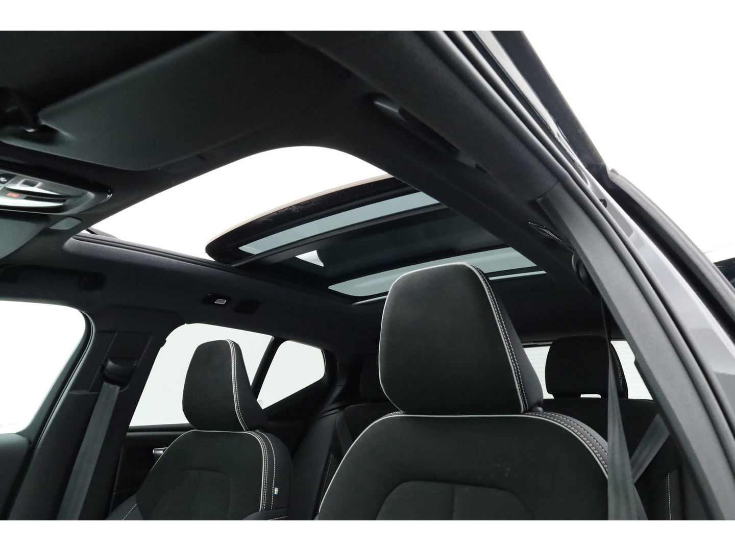 Volvo XC40 Recharge Pro | Trekhaak | Pano | ACC | Blis | 360 Camera | H&K Audio |