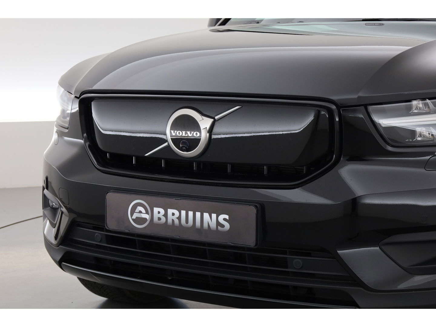 Volvo XC40 Recharge Pro | Trekhaak | Pano | ACC | Blis | 360 Camera | H&K Audio |