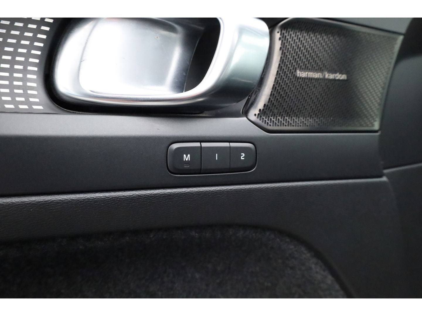 Volvo XC40 Recharge Pro | Trekhaak | Pano | ACC | Blis | 360 Camera | H&K Audio |