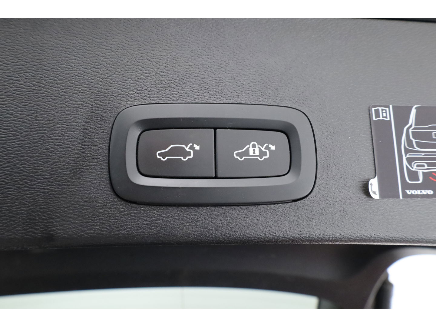 Volvo XC40 Recharge Pro | Trekhaak | Pano | ACC | Blis | 360 Camera | H&K Audio |