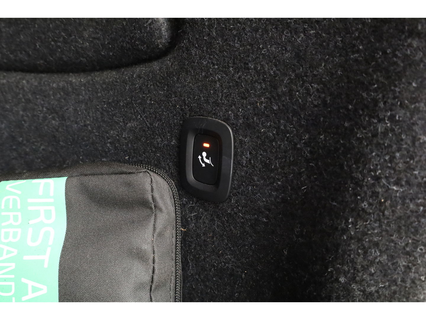 Volvo XC40 Recharge Pro | Trekhaak | Pano | ACC | Blis | 360 Camera | H&K Audio |