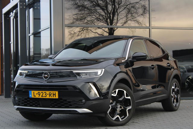 Opel Mokka-e - Elegance 50kWh 3-fase | Leer | Stoel/Stuurverwarming | Org. NL!