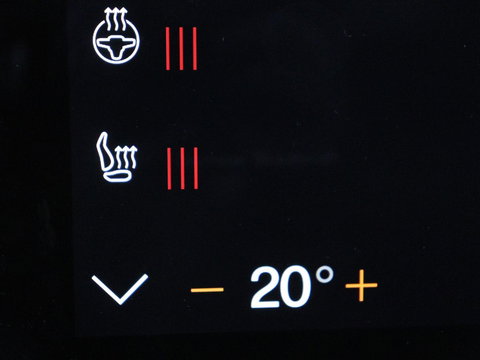 Polestar 2 Long Range Dual Motor Launch Edition 78kWh | SOH 92% |  Panoramadak | Trekhaak | 360 Camera | Achterbankverwarming | Adaptive cruise | Carplay | Camera | Stoelverwarming | Keyless