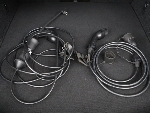 Polestar 2 Long Range Dual Motor Launch Edition 78kWh | SOH 92% |  Panoramadak | Trekhaak | 360 Camera | Achterbankverwarming | Adaptive cruise | Carplay | Camera | Stoelverwarming | Keyless