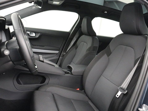 Polestar 2 Long Range Dual Motor Launch Edition 78kWh | SOH 92% |  Panoramadak | Trekhaak | 360 Camera | Achterbankverwarming | Adaptive cruise | Carplay | Camera | Stoelverwarming | Keyless