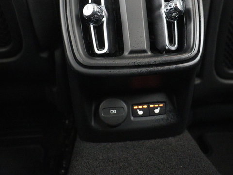 Polestar 2 Long Range Dual Motor Launch Edition 78kWh | SOH 92% |  Panoramadak | Trekhaak | 360 Camera | Achterbankverwarming | Adaptive cruise | Carplay | Camera | Stoelverwarming | Keyless