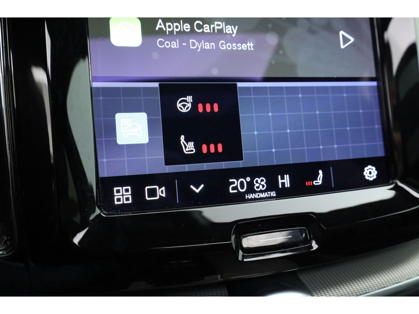 Volvo XC60 2.0 B4 R-Design | Pano-dak | 360 camera | ACC | 21 inch | Sportstoelen | H&K Audio |