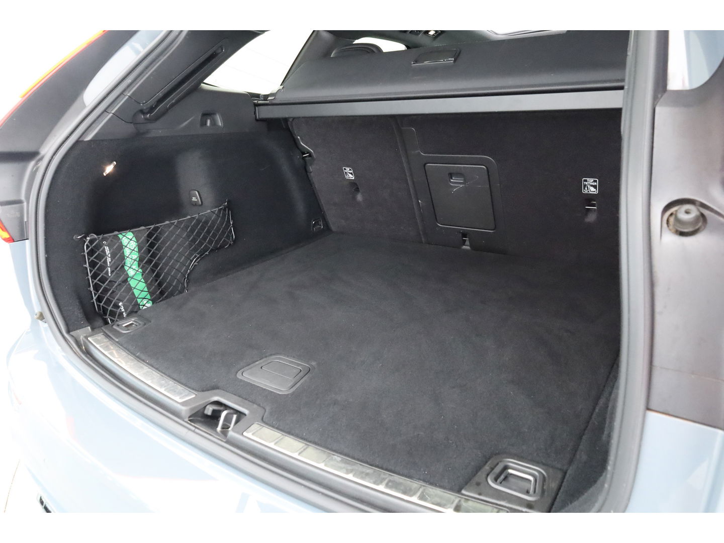 Volvo XC60 2.0 B4 R-Design | Pano-dak | 360 camera | ACC | 21 inch | Sportstoelen | H&K Audio |